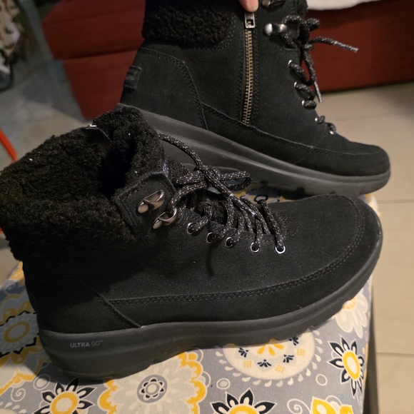 Black Skechers Ankle Boots - Picture 5 of 9